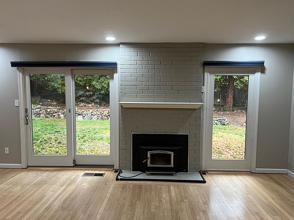 5th image of 850 Shasta Cir