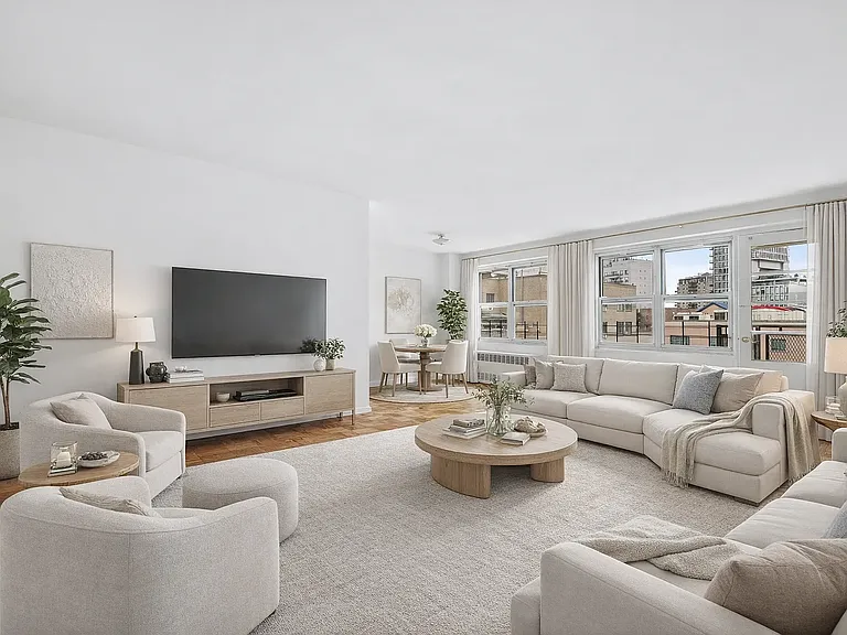43-70 Kissena Blvd #20E — Photo 1