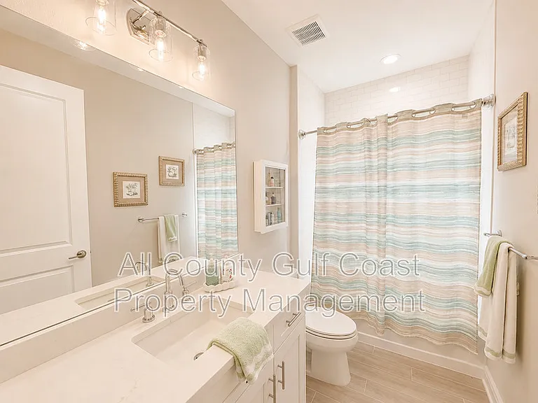 10194 Canaveral Cir — Photo 10