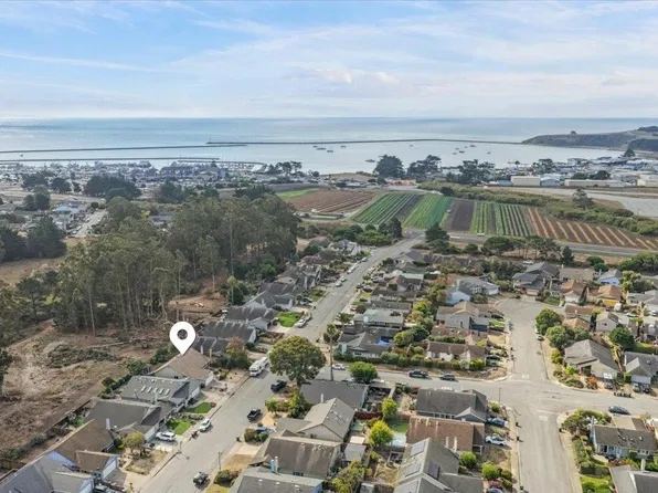 200 Coral Reef Ave, El Granada, CA 94018