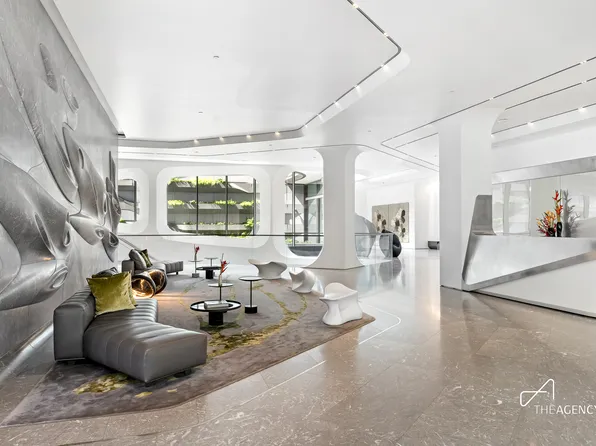 520 West 28th Street image 10 of 23