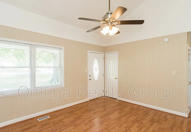 2600 Fitzgerald Rd — Photo 9