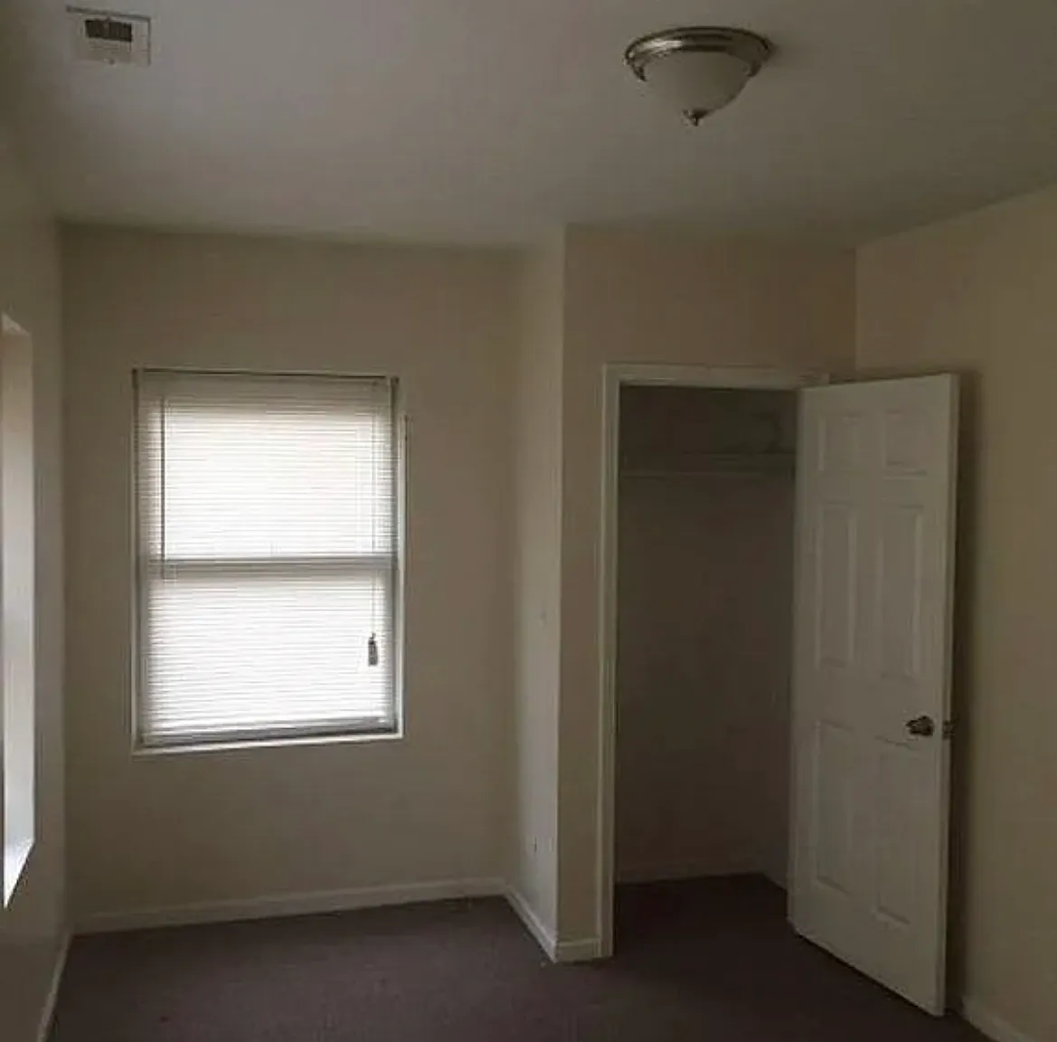 2 bed, 1100 sqft, $1,400 — Photo 3