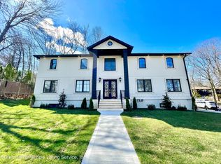 5 Beebe St, Staten Island, NY 10301