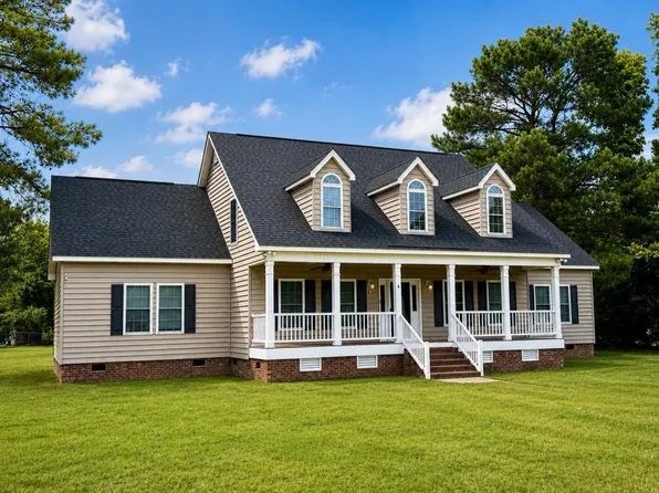 953 State Highway 124 E, Pinetops, NC 27864