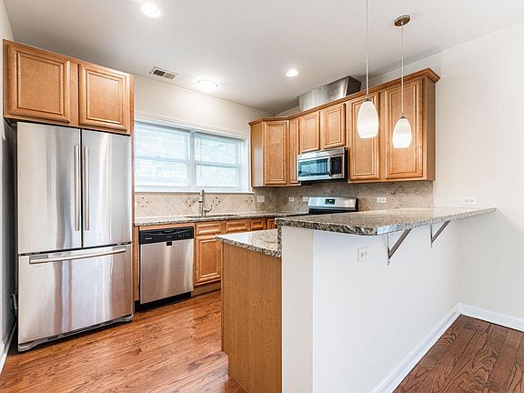 5th image of 6912 W Medill Ave #1WW