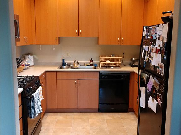 4th image of 1127 17th Ave #302