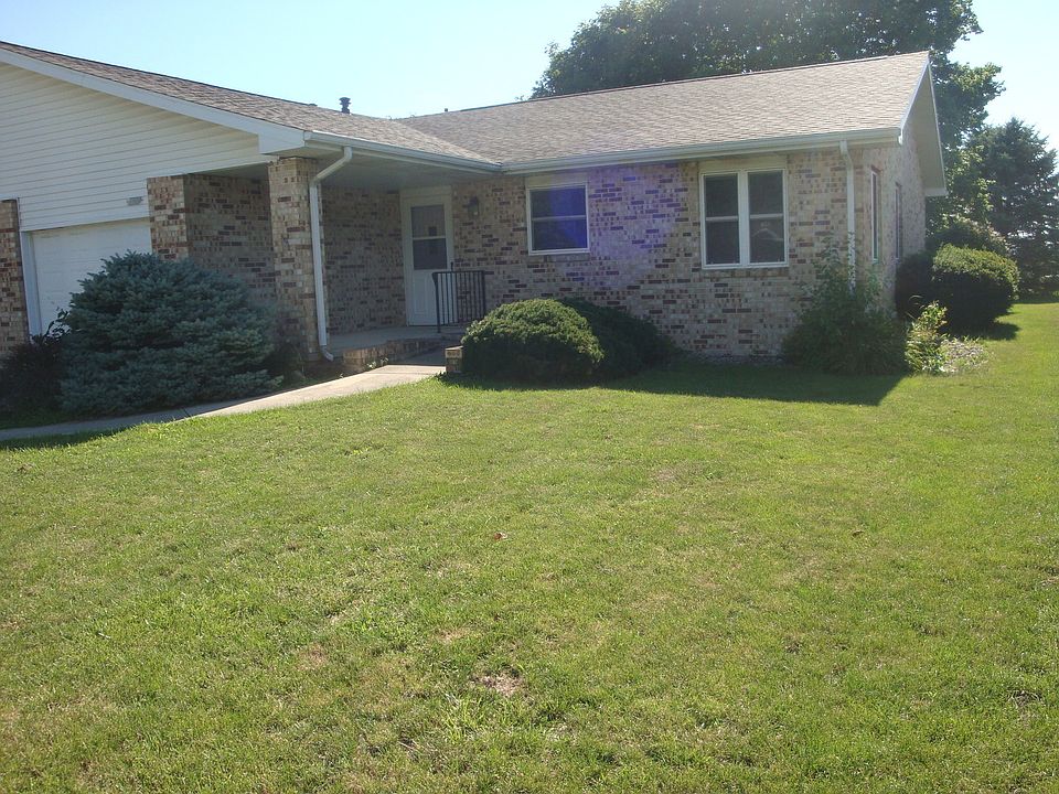 1st image of 420 N 4th St
