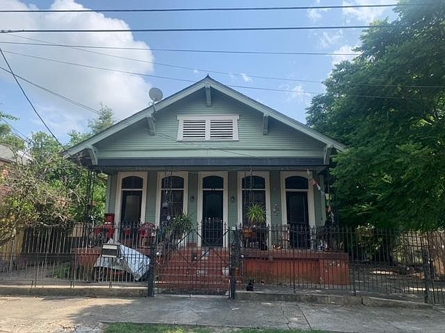 1st image of 4118 Burgundy St