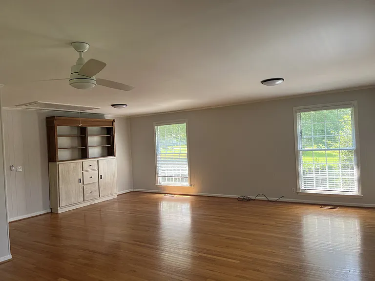 810 Davis Dr — Photo 33