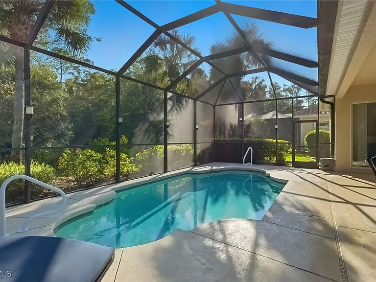 11225 Lithgow Ln — Photo 30