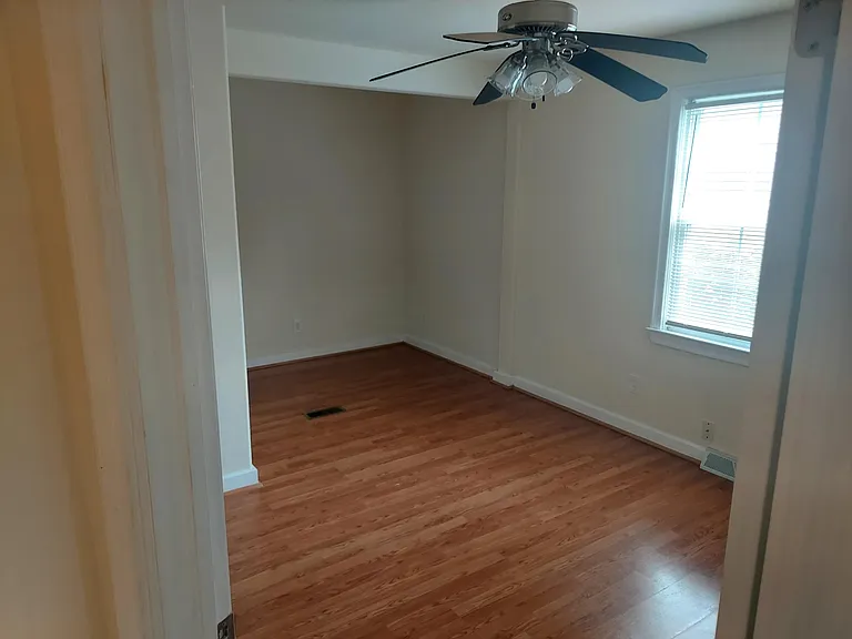 1320 Elm View Ave — Photo 7