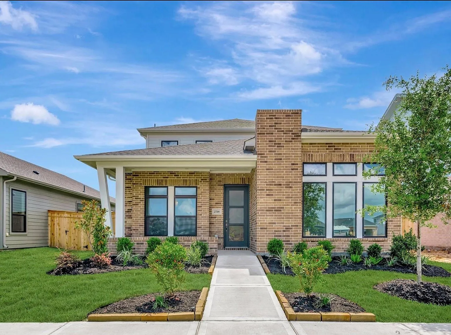 4 bed, 3.5 bath, 2451 sqft, $3,100 — Photo 1