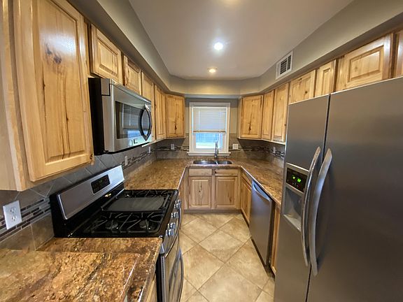 2nd image of 14368 Agnes St