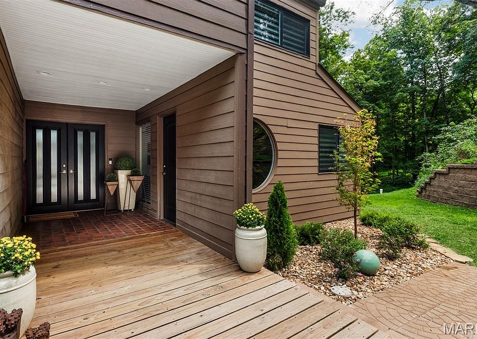 1st image of 35 Arrowhead Estates Ct
