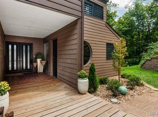 35 Arrowhead Estates Ct, Chesterfield, MO 63017