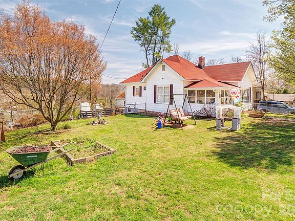2nd image of 84 Swannanoa Ave