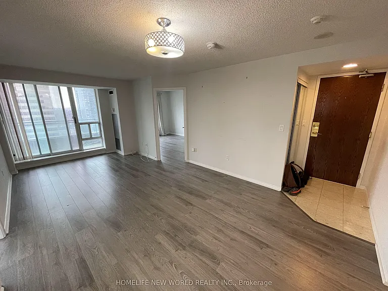 1 Pemberton Ave #2008 — Photo 19