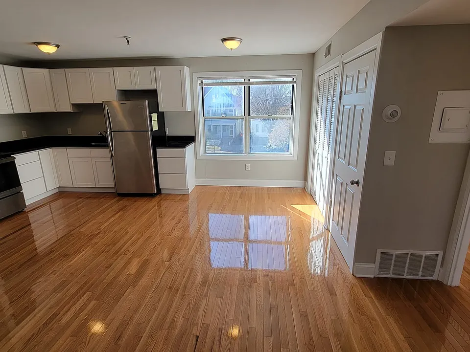 240 Sheffield Ave #1BB