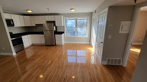 240 Sheffield Ave Photo 1