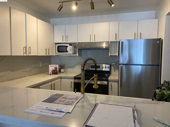 535 Pierce St APT 1114, Albany, CA 94706