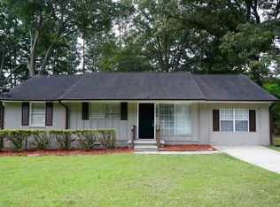 504 Pinecrest Dr, Riverdale, GA 30274