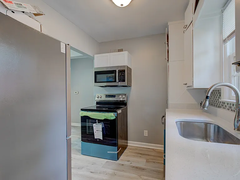 4610 Rookwood Ave — Photo 13