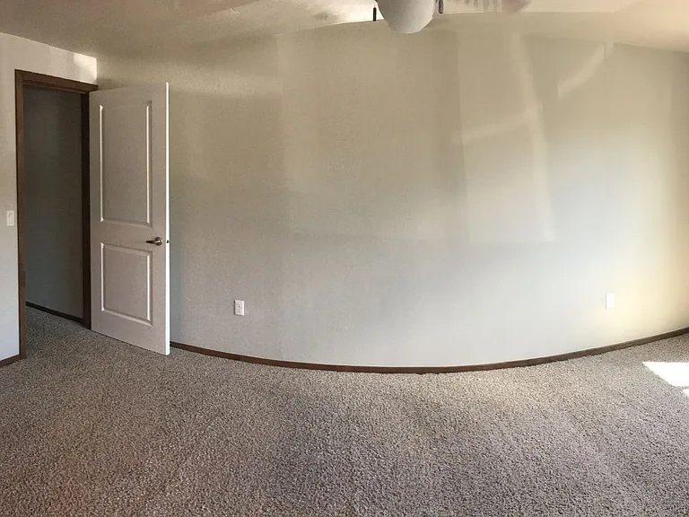 150 S Fisk St — Photo 3
