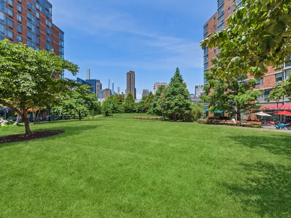 425 Main Street image 21 of 21