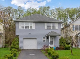 332 Angelo Dr, Montgomery, NY 12549