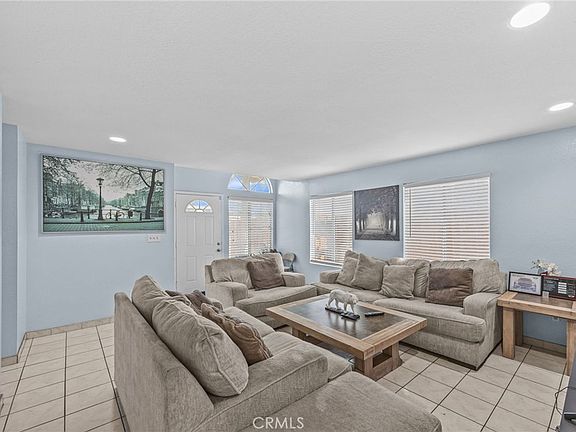 5th image of 1450 W 9th St