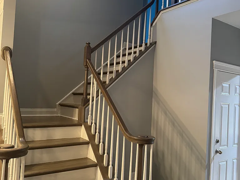 3008 Scottcrest Way — Photo 2