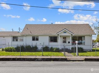 221 N Pine St, Burlington, WA