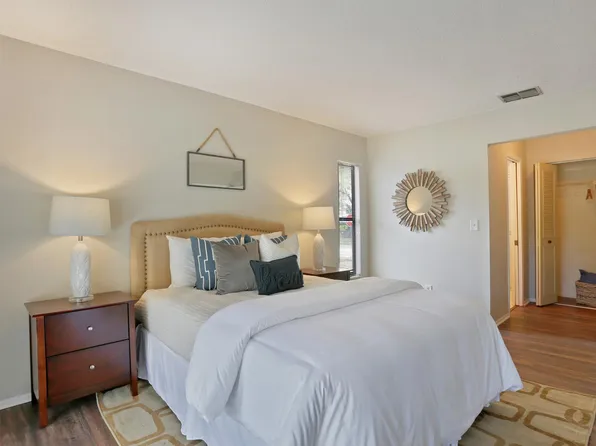 3116 Oak View Dr, Palm Harbor, FL 34684