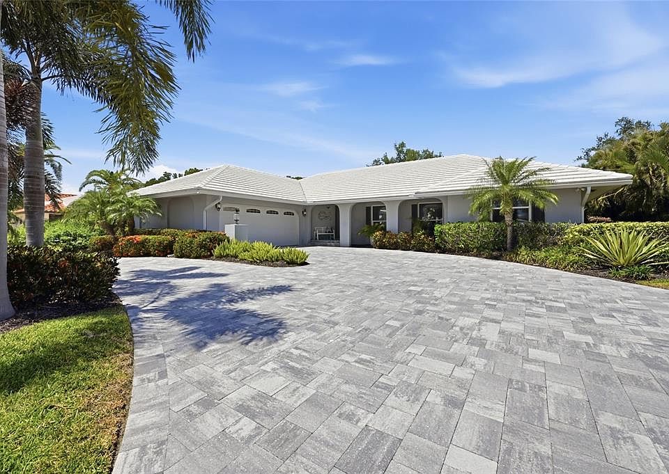 1st image of 408 YACHT HARBOR DRIVE