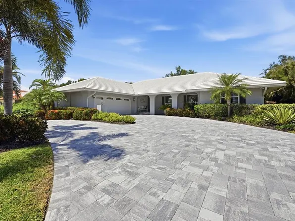 408 Yacht Harbor Dr, Osprey, FL 34229