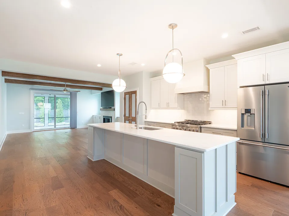 8249 Winding Creek Cir