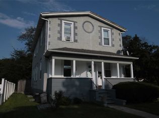 442 S 13th St, Lindenhurst, NY 11757
