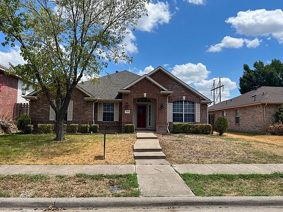 3rd image of 1829 Cedar Vista Dr