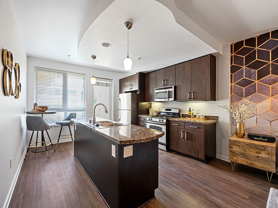 7950 West Sunset Los Angeles, CA One Bedroom Model Kitchen