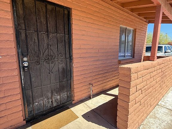 2nd image of 2519 N Geronimo Ave #A