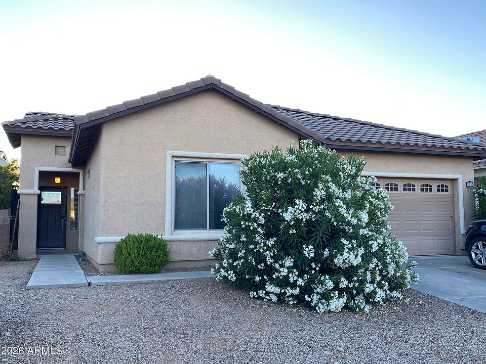 1st image of 1054 Paso Robles Avenue