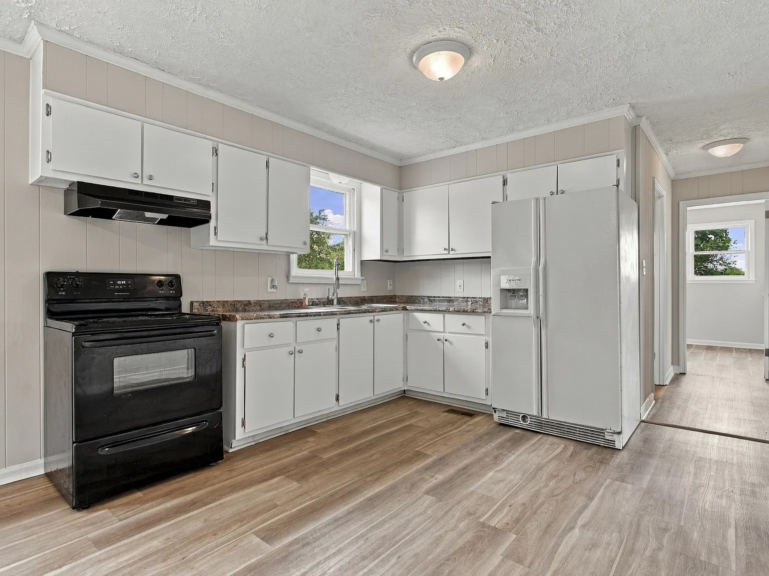 3 bed, 1225 sqft, $1,550 — Photo 4