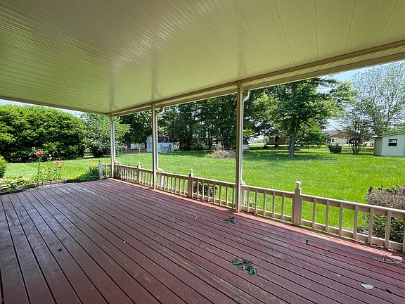 3rd image of 131 Hickory Hills Dr