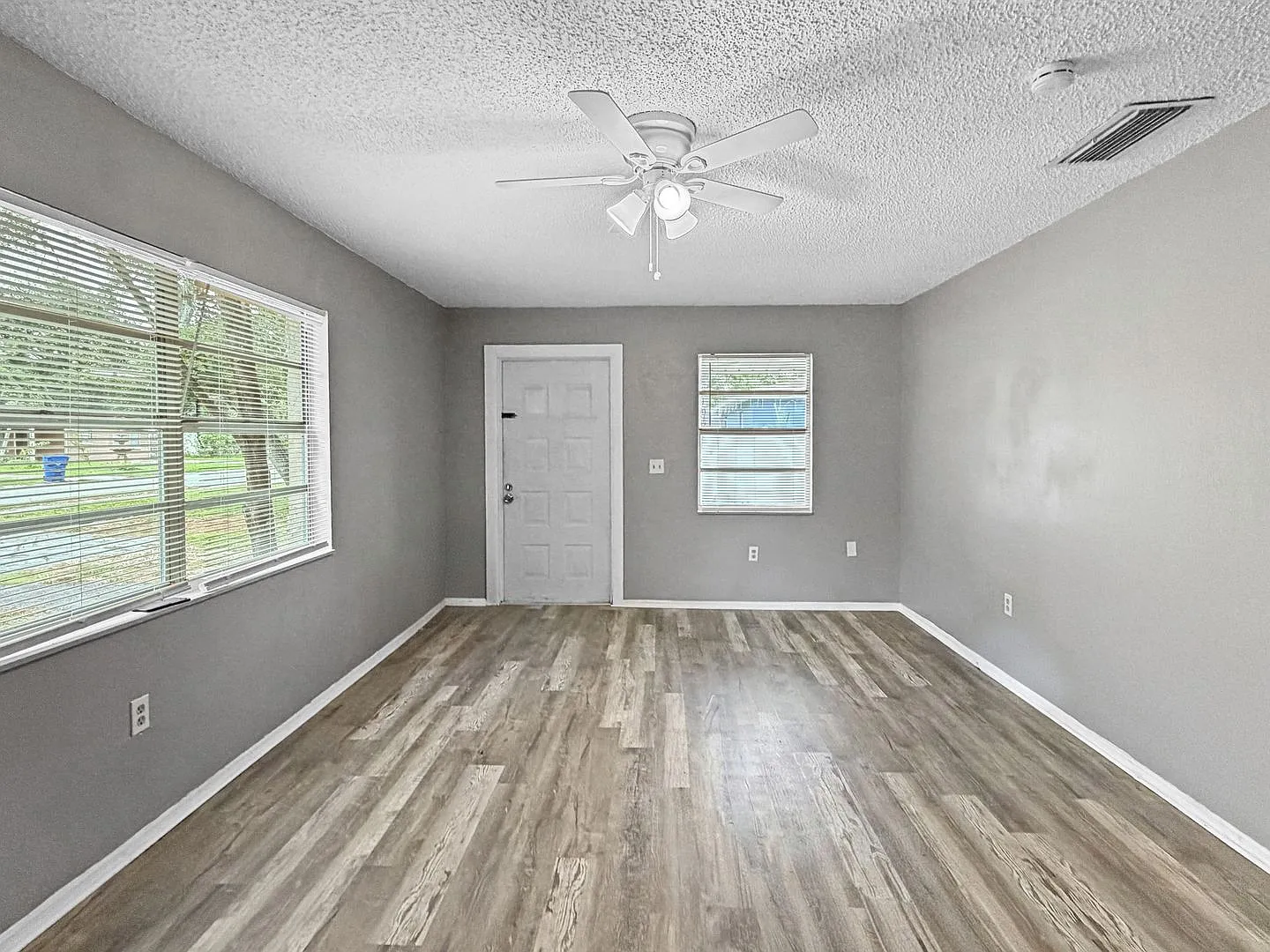 3122 Green Acres Ave — Photo 3