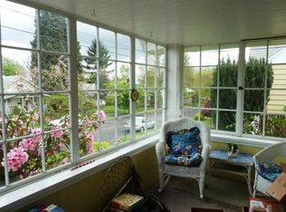 1424 SE Knapp St, Portland, OR 97202