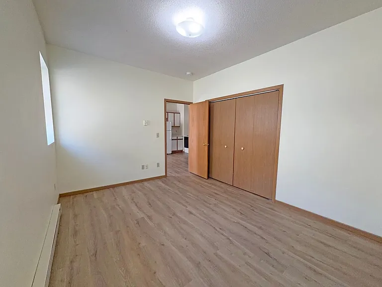 6 North Main Street - Downtown apartments on second floor above commercial spaces. — Photo 11