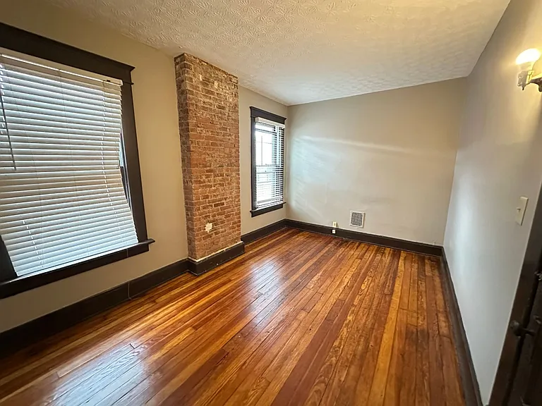 1236 Neil Ave — Photo 16