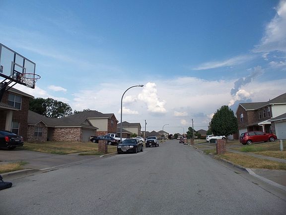4th image of 2748 Maegen Cir