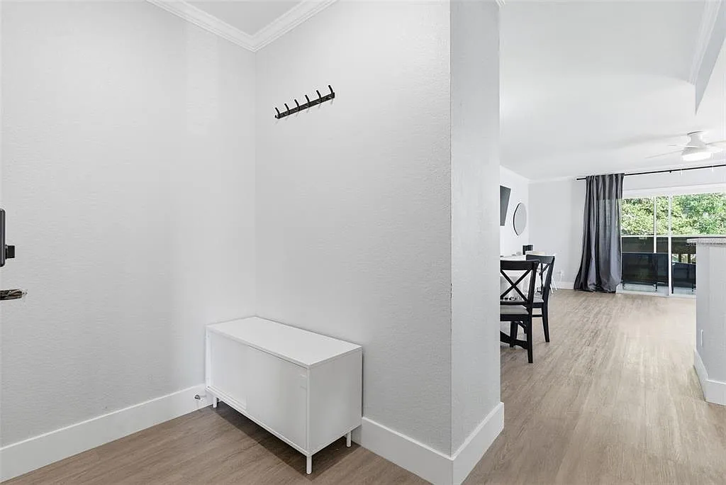 1 bed, 1.0 bath, 710 sqft, $1,650 — Photo 3